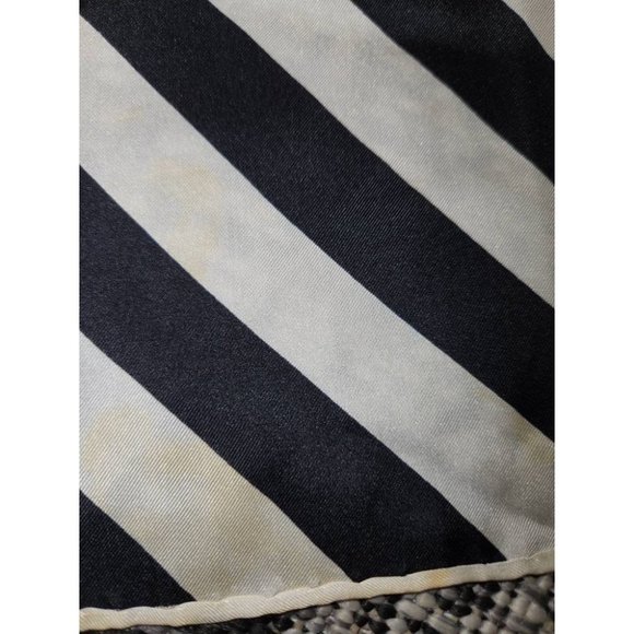 Vintage Echo White and Black Striped chevron  Hand Turned Hem Neck Scarf 1980 - Picture 5 of 5